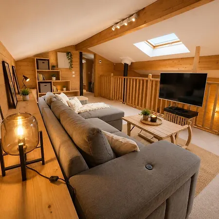 Holiday home Cosy Avec Vue Pyrenees, Coeur De Village Mauleon-Barousse